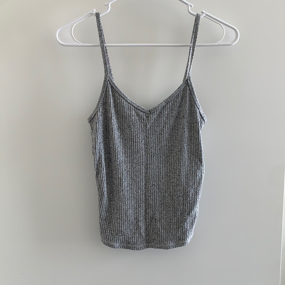 Women’s crop tank top